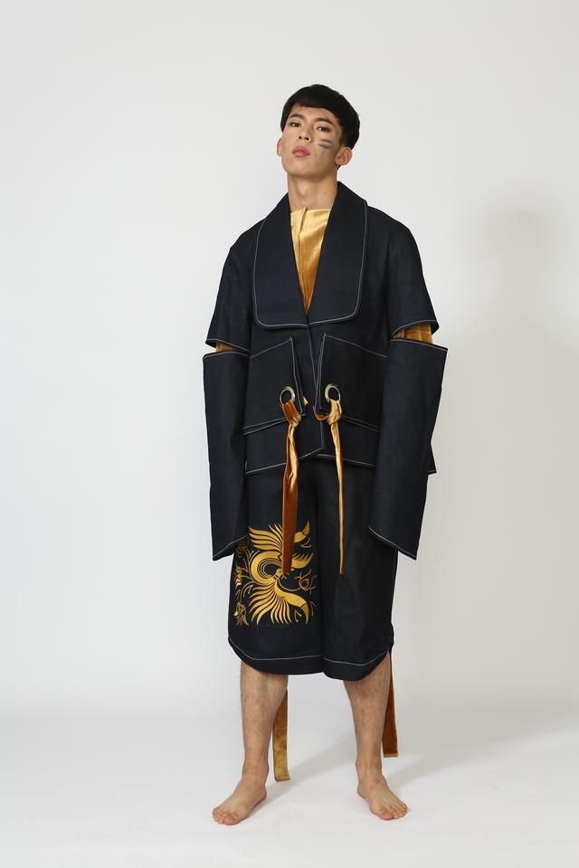 大学生们的毕业作品展 时尚设计的流行服装